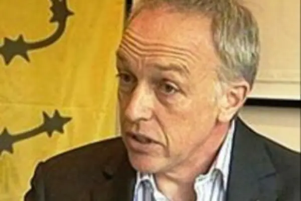 Amnesty's New Zealand boss Patrick Holmes said walking through poorly-lit areas carrying loads of water makes them "incredibly vulnerable to abuse."