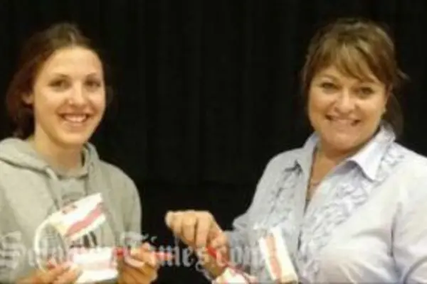 CCC student Rebecca Hawksworth (L) and Liz Turnbull, of Channon and Lawrence Dental Care who provided teaching and training materials.
