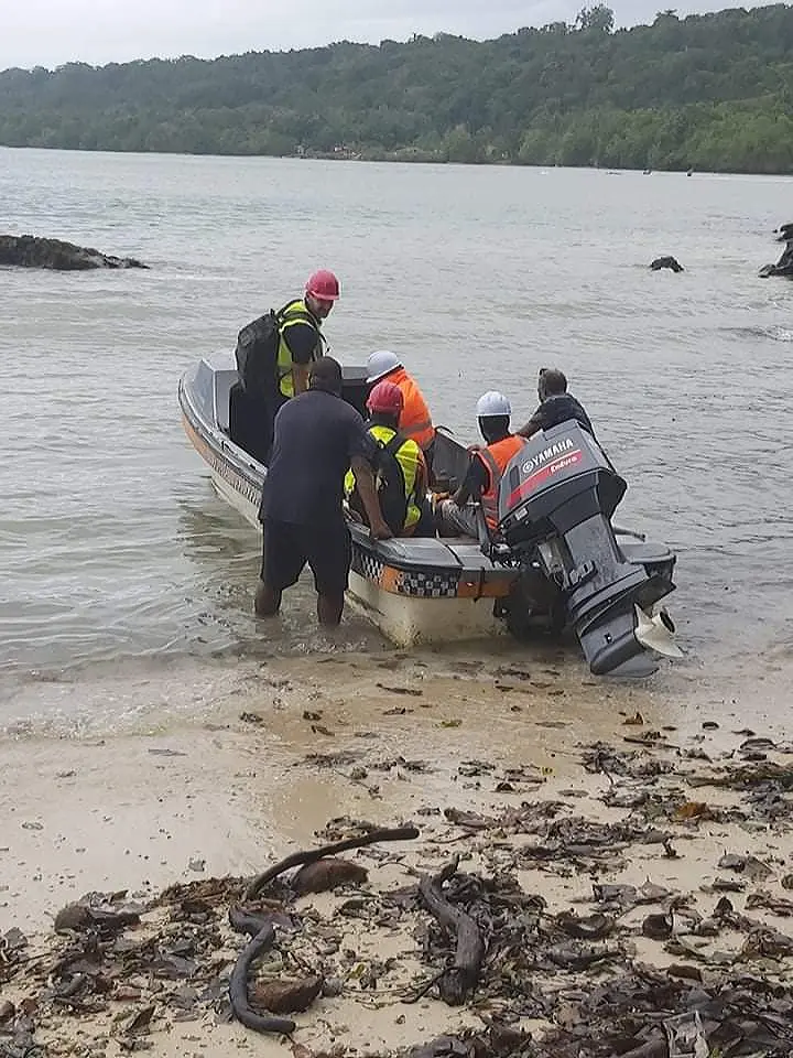 Whilst on the ground, the Team will also assess the oil leakage from the wreckage of MV Tremax, a sunken vessel at the Lata wharf in 2014.