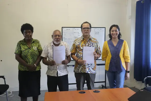 The MOU paves the way for WVSI to sub-grant KGA for implementing the Nature Based Opportunities Underpinning Resilient and Sustainable Households (NOURISH) project&#39;s Livelihood program in Makira, with a specific focus on Climate-Smart Agriculture. 