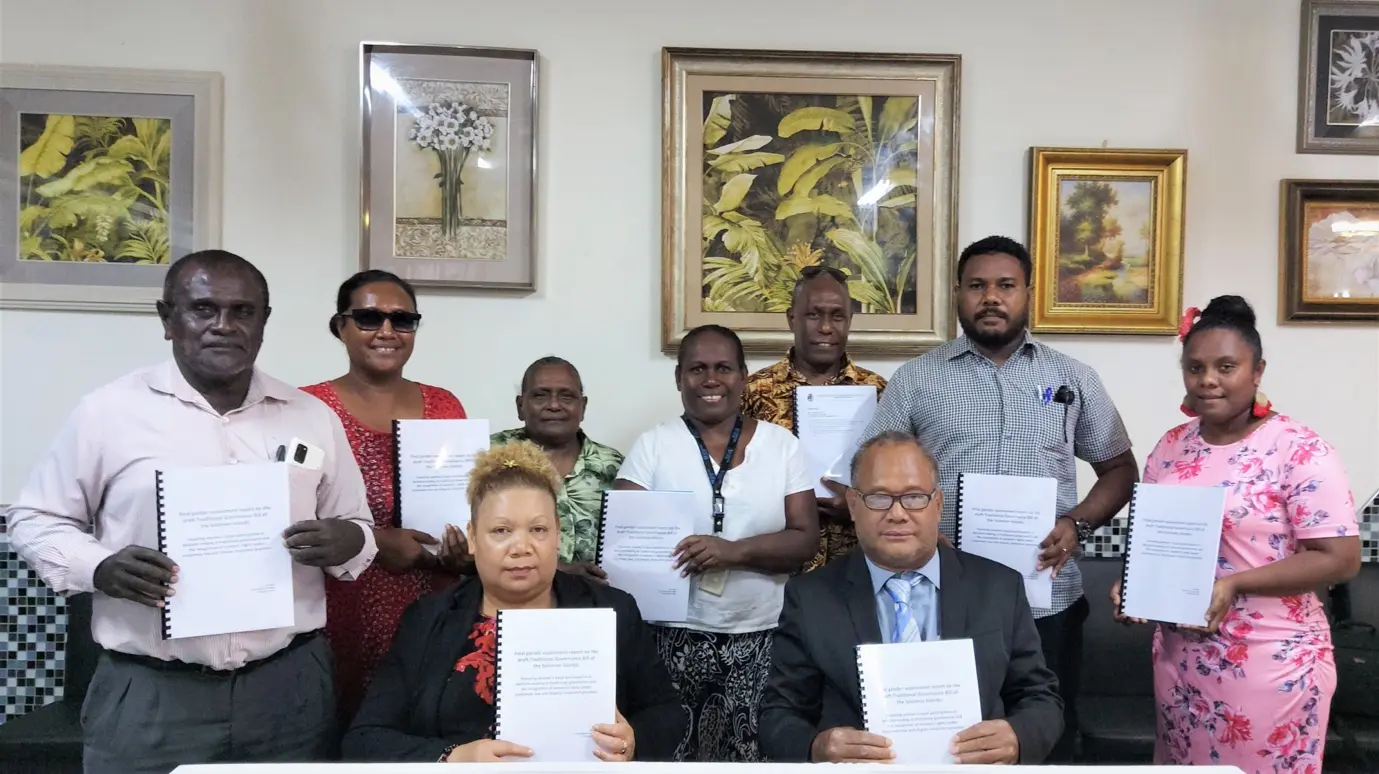 Hon. Samuel Manetoali and Hon. Freda Rotutafi Rangirei with representatives from the government, UN Women and UNDP.