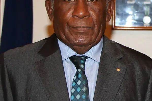 Sir Frank won by an absolute majority of 23 votes against his closest rival, Andrew Mua who polled 21 of the 44 votes cast by members of Parliament.