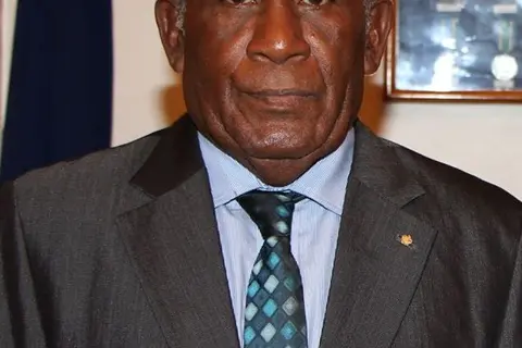 Sir Frank won by an absolute majority of 23 votes against his closest rival, Andrew Mua who polled 21 of the 44 votes cast by members of Parliament.