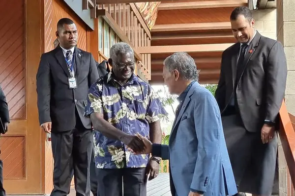 Prime Minister Manasseh Sogavare meets with PIFs Secretary General Henry Puna.