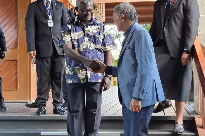 Prime Minister Manasseh Sogavare meets with PIFs Secretary General Henry Puna.