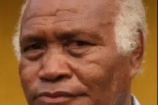 Reports say that Late Kaua suffered medical complications early this morning and was rushed to hospital.
