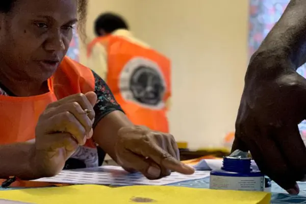 Independent MPs are leading the count as counting ends.