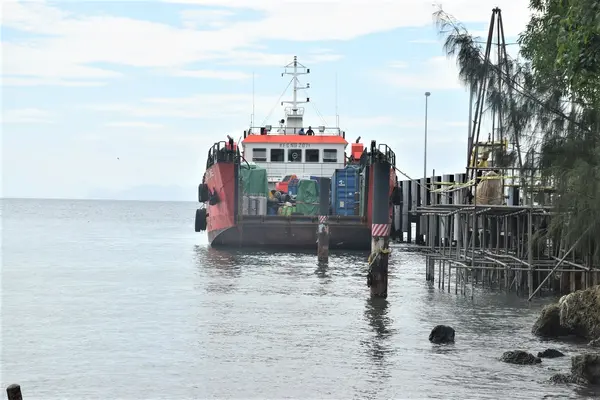 It is understood the decision to charge the vessel was made after the Solomon Islands Maritime Authority (SIMA) produced a technical assessment report that there is no excuse for the vessel to travel to Honiara during the lockdown.