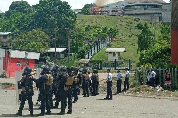 The police are calling on all citizens of Solomon Islands especially those in Honiara to remain calm and refrain from taking any illegal action following today’s protest.