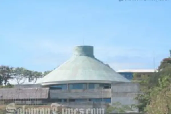 Sir Peter Kenilorea says that without the presence of the mover, the right decision was to adjourn parliament to the next sitting day.