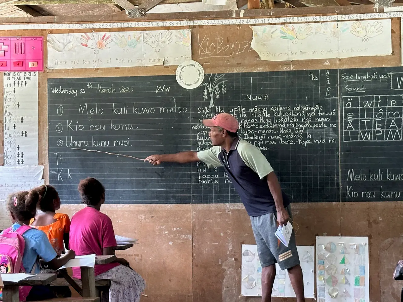 Gauwâ Primary School students were able to began writing and reading in Aiwoo within the first morning of instruction, to the amazement and delight of the teaching staff.