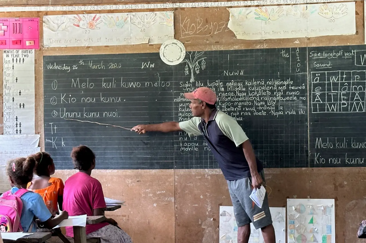 Gauwâ Primary School students were able to began writing and reading in Aiwoo within the first morning of instruction, to the amazement and delight of the teaching staff.