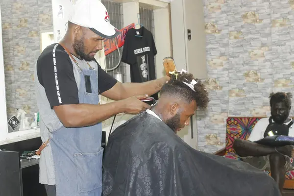 For Julian Maetoloa, Director and owner of Empire Barber, Facebook is the main platform to communicate with his customers. “Empire uses Facebook for marketing and advertising the products and services we provide. Shutting it down will have a huge impact on our business,” said Maetoloa.