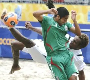 Expected to once again lead the charge for the Solomon Islands is James Naka, who has scored a remarkable 17 goals in four FIFA Beach Soccer World Cup campaigns.