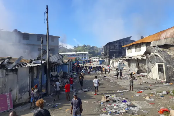 The assessments detected high levels of toxic gases such as hydrogen sulphide, carbon monoxide and carbon dioxide still emanating from these buildings posing moderate to high health risks of lung infection, pneumonia, bronchitis and allergies to surrounding communities and those passing by.