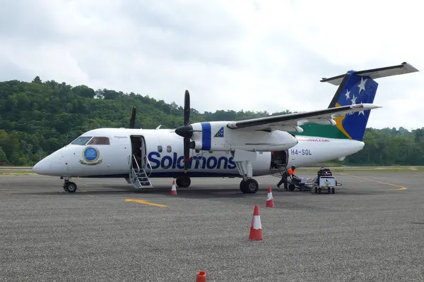 Dash 8 Forced to Turn Back After Mechanical Issues
