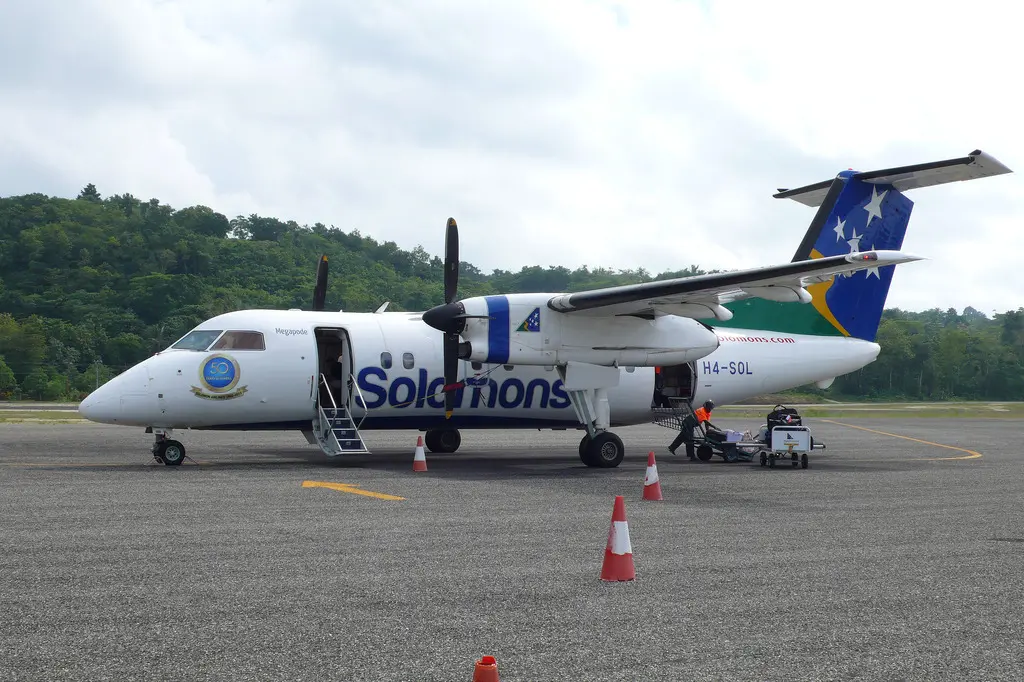 Dash 8 Forced to Turn Back After Mechanical Issues