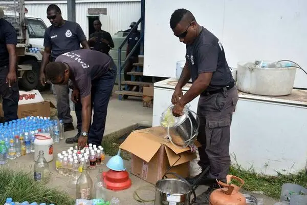 13 YO Girl and 30 YO Man Arrested for Selling Kwaso