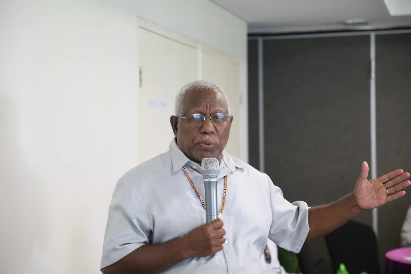 MP for Small Malaita Constituency Hon. Rick Hou delivering his comments on the draft CDF legislation.