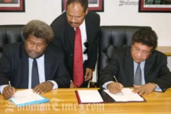 Minister Haomae Signs MOU on Judicial Assistance