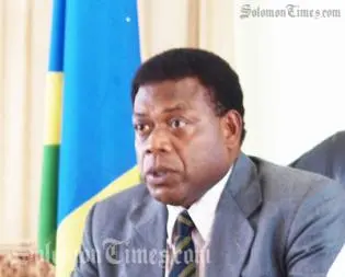Dr Sikua claims that Tong Zhi and his associate Patrick Zhang are using the registered owner of the HJJ Company "as a rubber stamp for their marine export business dealings in the country."