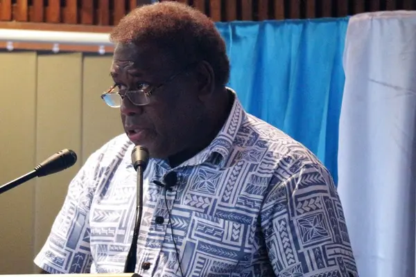 CBSI Governor, Mr Denton Rarawa, at the launch of the report at the Mendana Kitano Hotel.