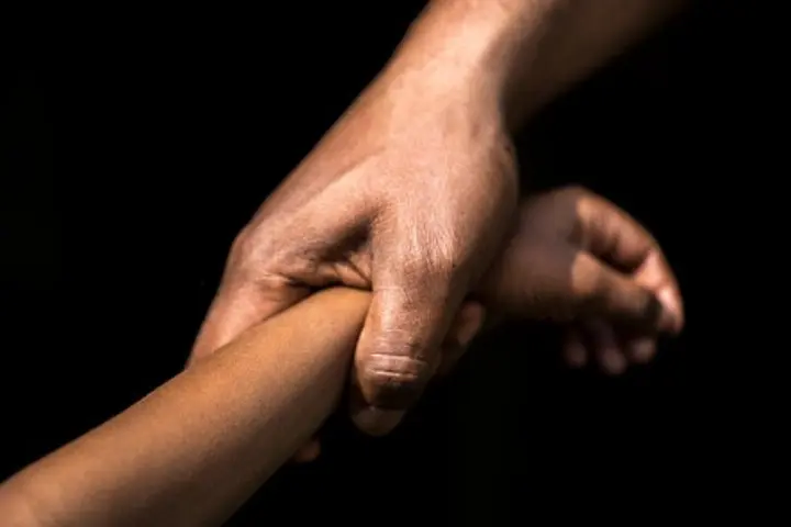 PPC Ake says, “Her aunty called the victim and told her to go and buy a dry coconut fruit at a nearby canteen. The suspect allegedly called the victim and pulled her into his house and raped her.”