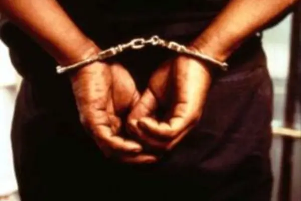Initial reports say that ten young men took off with some valuables and cash after fighting off three security guards, and breaking into Commissioner Peter Marshall's residence.