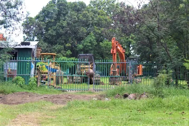 Excellent Resources Management Limited heavy machineries. The machines have to drive/pass through the Biosecurity land to get to the main road.