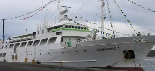 An upgrade of the warning to a Tropical cyclone was made by MET office, an hour before the vessel departed.