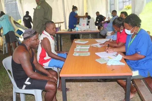 Registration officer May Hale and Sophia Wale recorded the inmate’s information card.