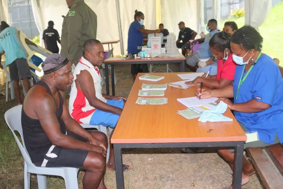 Registration officer May Hale and Sophia Wale recorded the inmate’s information card.