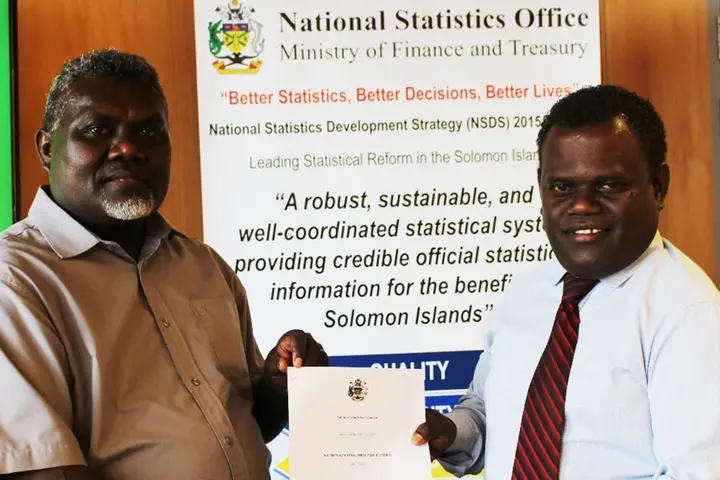 Government Statistician and Census Commissioner, Douglas Kimi (L) and Permanent Secretary for the Ministry of Finance and Treasury, McKinnie Dentana.