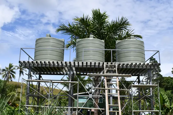 The three water tanks that is currently supplying fresh water to the Verabariki Community.