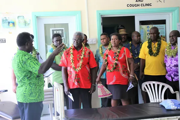 Choiseul’s Director for Provincial Health William Timba briefs Prime Minister Sogavare and his delegation.