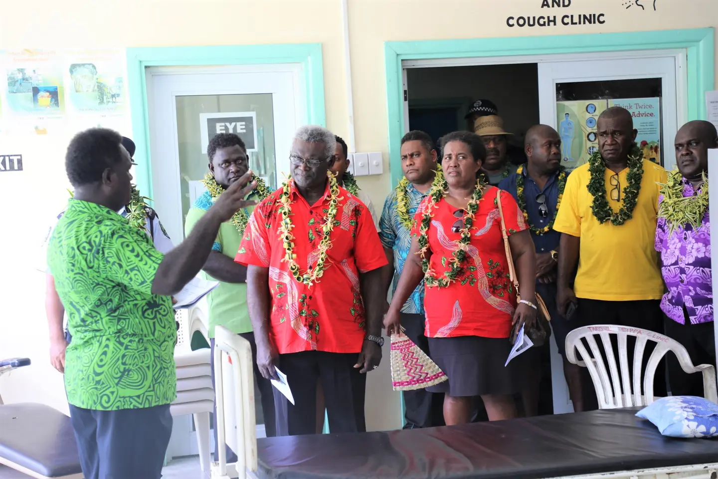 Choiseul’s Director for Provincial Health William Timba briefs Prime Minister Sogavare and his delegation.