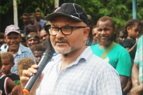 “This situation will not be resolved by the police, it requires a political solution. It is unfair on the police to expect them to face the people’s anger caused by irresponsible leadership,” says the Opposition Leader.