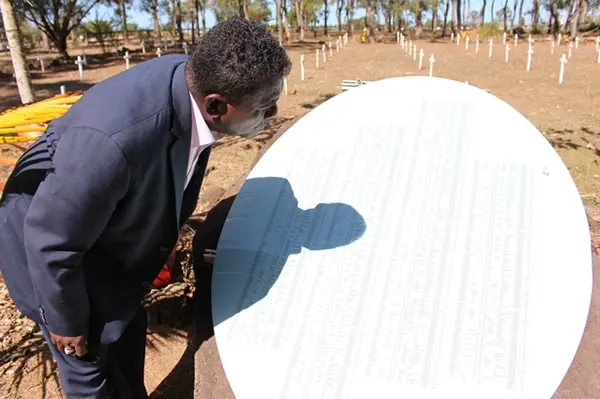 As part of the programme, the Prime Minister visited unmarked graves of Solomon Islanders and other Melanesian men, women and children who worked as slaves during the blackbirding days.