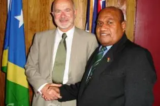 Australia's Parliamentary Secretary for Pacific Island Affairs, Hon Duncan Kerr SC with Solomon Islands Acting Prime Minister, Hon Fred Fono MP.