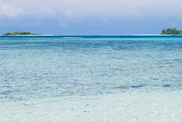 Information obtained by the police say that the couple had an argument and the husband left for Pileni on a dugout canoe, she followed soon after.