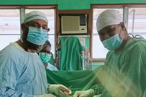 (L-R) Dr. Raymond Dickson & Dr Jason Diau after completing one of the surgeries.
