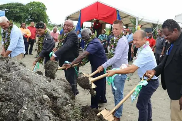 Prime Minister Sogavare paid gratitude to the Government and People of Papua New Guinea and the government and People of Japan for providing the funds to the National Hosting Authority to build the Football Academy.