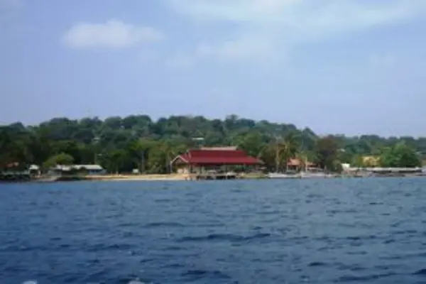 Gizo coastline in the Western Province.