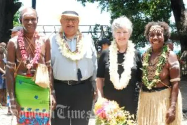 Veravaulu village chief Morris Taovia and Mrs Taovia, with His Excellency, Hon Sir Anand Satyanand and Lady Satyanand.