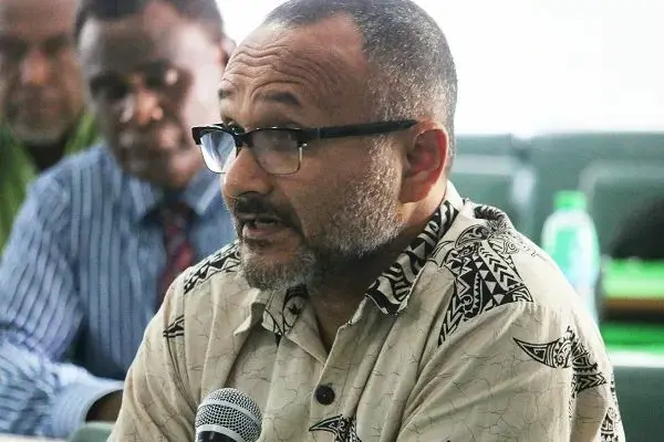 “It is a disgrace to lie to people in this country when copies of the Cabinet Paper clearly indicates that Cabinet has in fact agreed on the extension in the first quarter of last year,” the statement says.