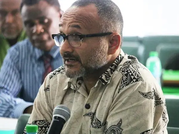 “It is a disgrace to lie to people in this country when copies of the Cabinet Paper clearly indicates that Cabinet has in fact agreed on the extension in the first quarter of last year,” the statement says.