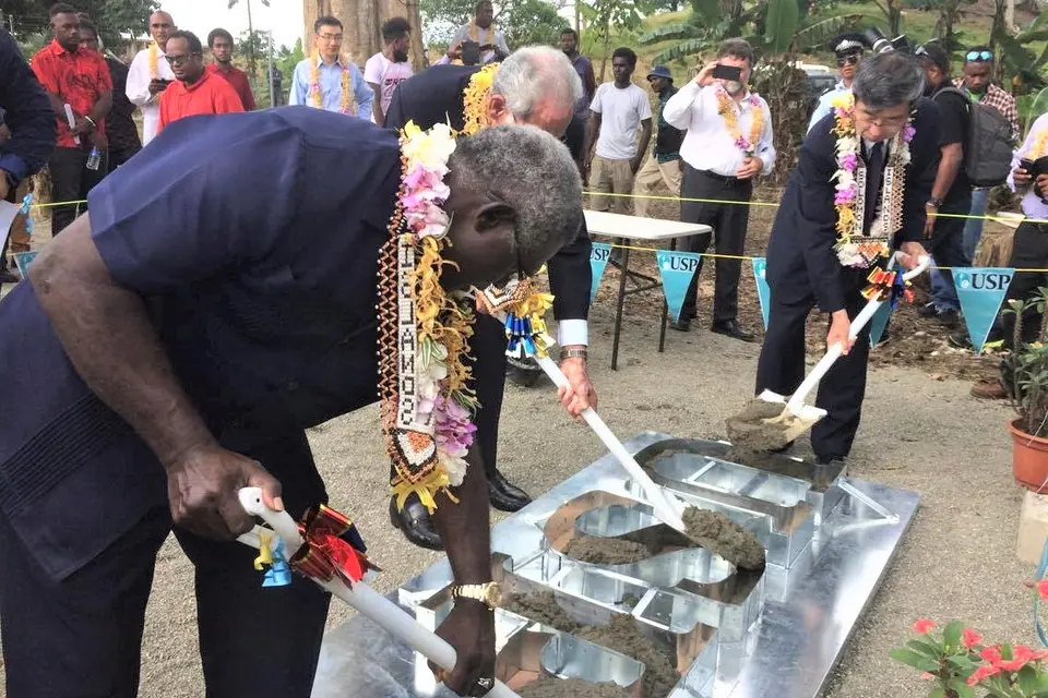 Prime Minister Manasseh Sogavare, flanked by Asian Development Bank President Mr Takehiko Nakao, and USP Pro Vice Chancellor Mr Winston Thompson during the ground breaking ceremony in 2017.