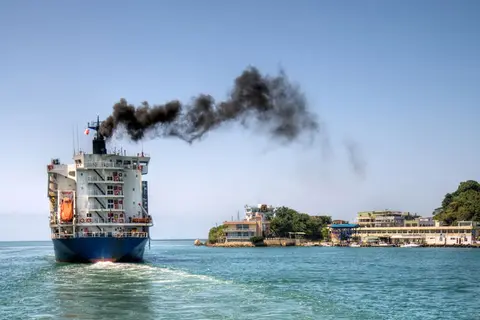 The shipping industry generates more than two percent of global CO2 emissions with the projecttion to increase rapidly.