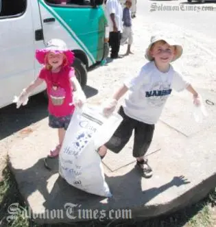Even the little kids lent a helping hand on "Clean up the World Day" last week.