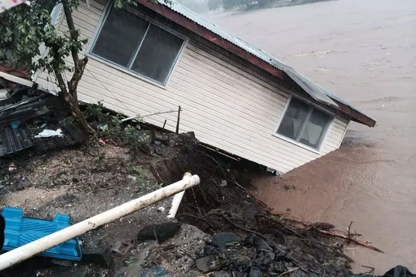 In what has been described as possibly the worst floods to have hit Honiara town, hundreds of families are now taking shelter at various evacuation centres in Honiara.